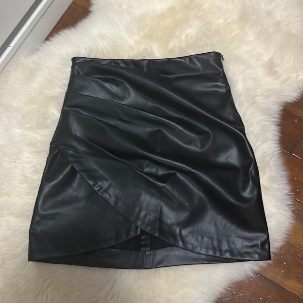 Zara faux leather skirt size small